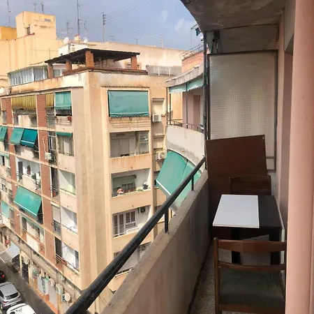 Apartment Private With 4 Bedroom And Balcony